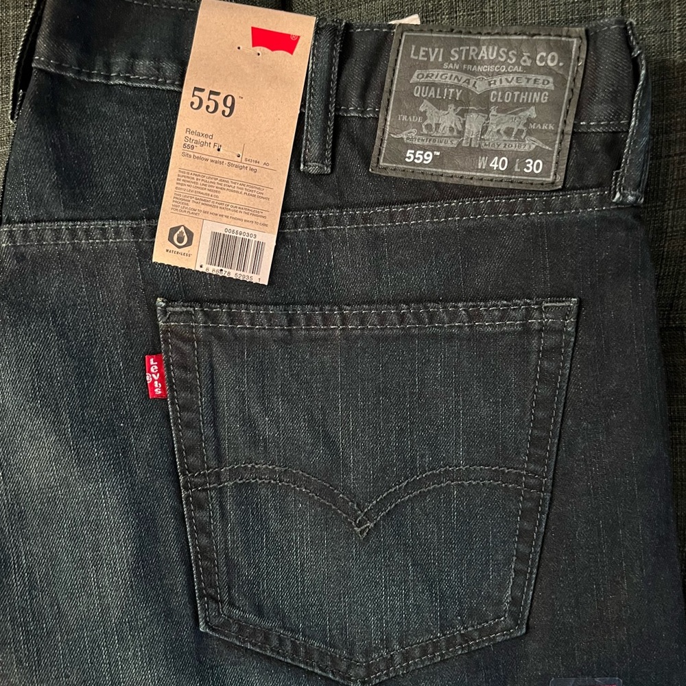 NWT men’s Levi’s jeans, relax fit 559 brand new with tags